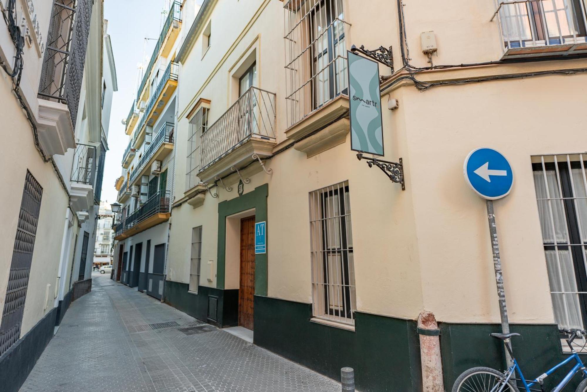 Smartr Sevilla Las Duenas — Photos 3